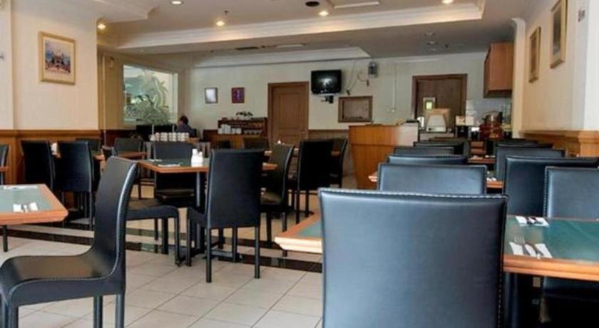 Traders Inn Brunei Бандар-Сери-Бегаван Экстерьер фото