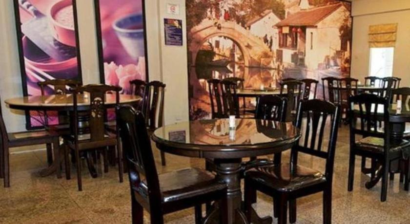 Traders Inn Brunei Бандар-Сери-Бегаван Экстерьер фото